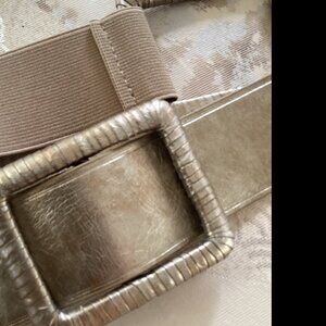 Chico's Tan Leather and Metal Belt, size M (40"x2.5")